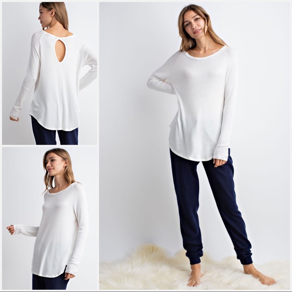 Store Closing - Last 1‼️ Thermo Long Sleeve Top - Picture 3 of 4